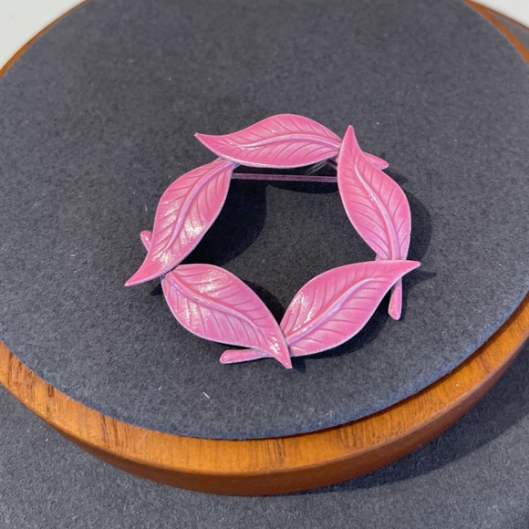 Vintage pink brooch bright Barbie antique 60s pin costume neon MCM - Picture 1 of 4